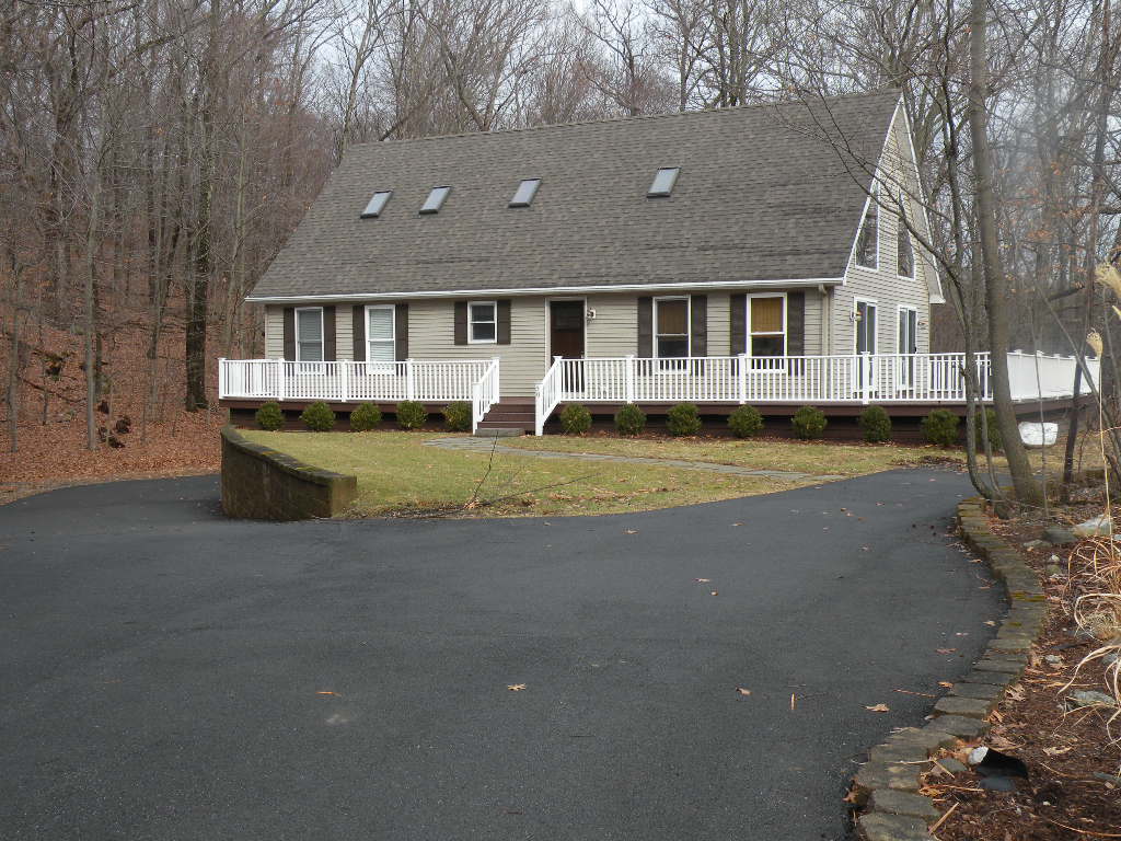 Copake Lake Contemporary Home Dock 12521 Barns & Farms Realty, LLC