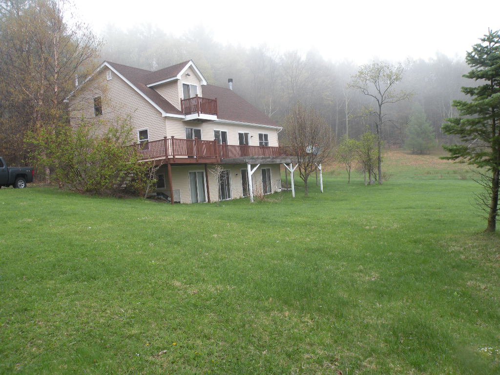 Hillsdale Home 3000SF Henich Ln 12529 Barns & Farms Realty, LLC