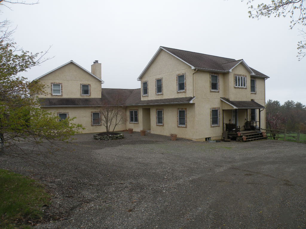 Hillsdale Estate 4800SF 78 Acres 12529 Barns & Farms Realty, LLC