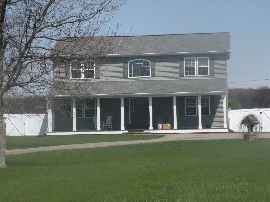 Livingston NY Colonial 3500SF 12534 Barns & Farms Realty, LLC