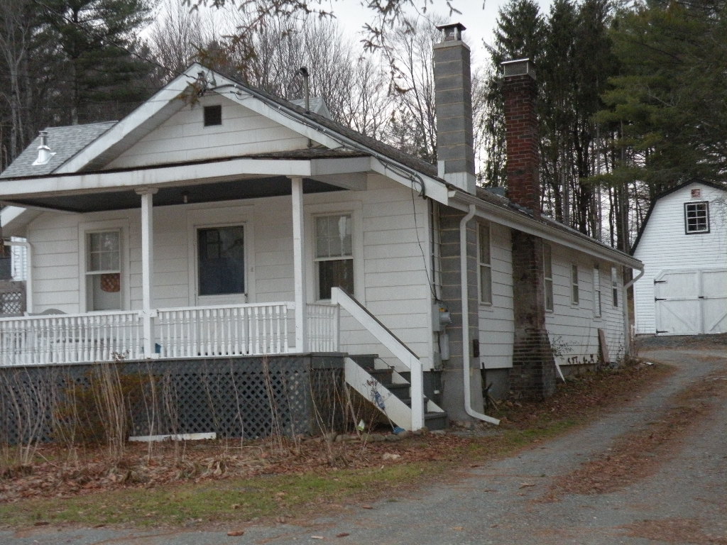 New Lebanon 2 Houses For 1 Price 12060 Barns & Farms Realty, LLC