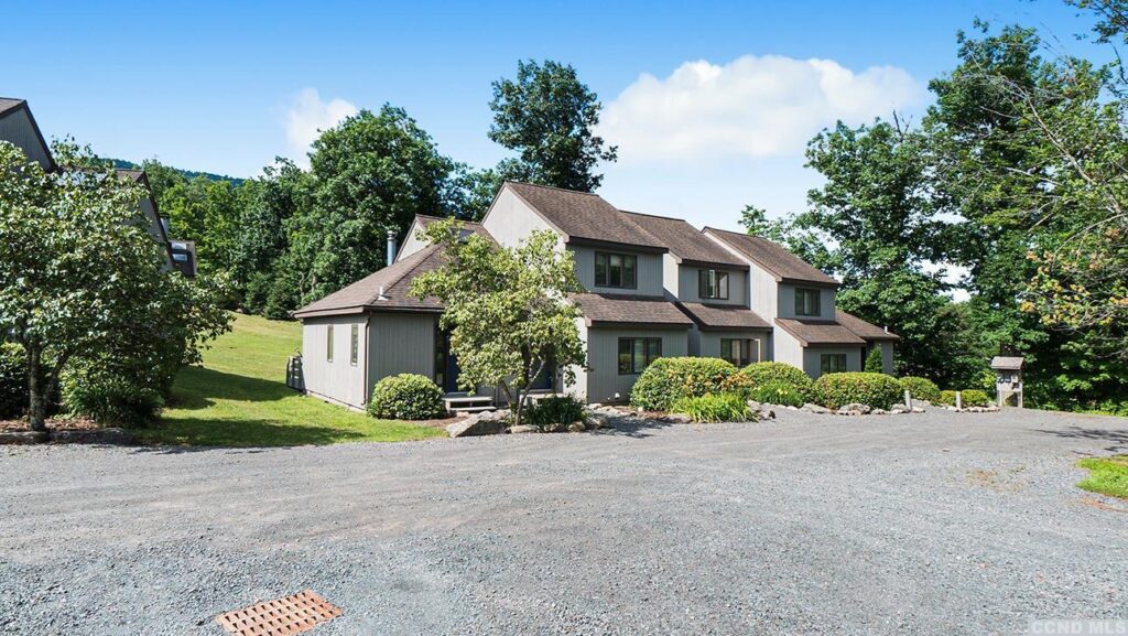 Windham NY Townhouse Available December Rent/Option