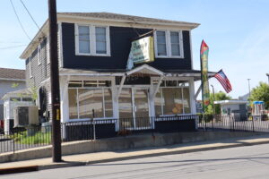 Catskill Restaurant with Apartment 2000SF 12414 | Barns & Farms Realty