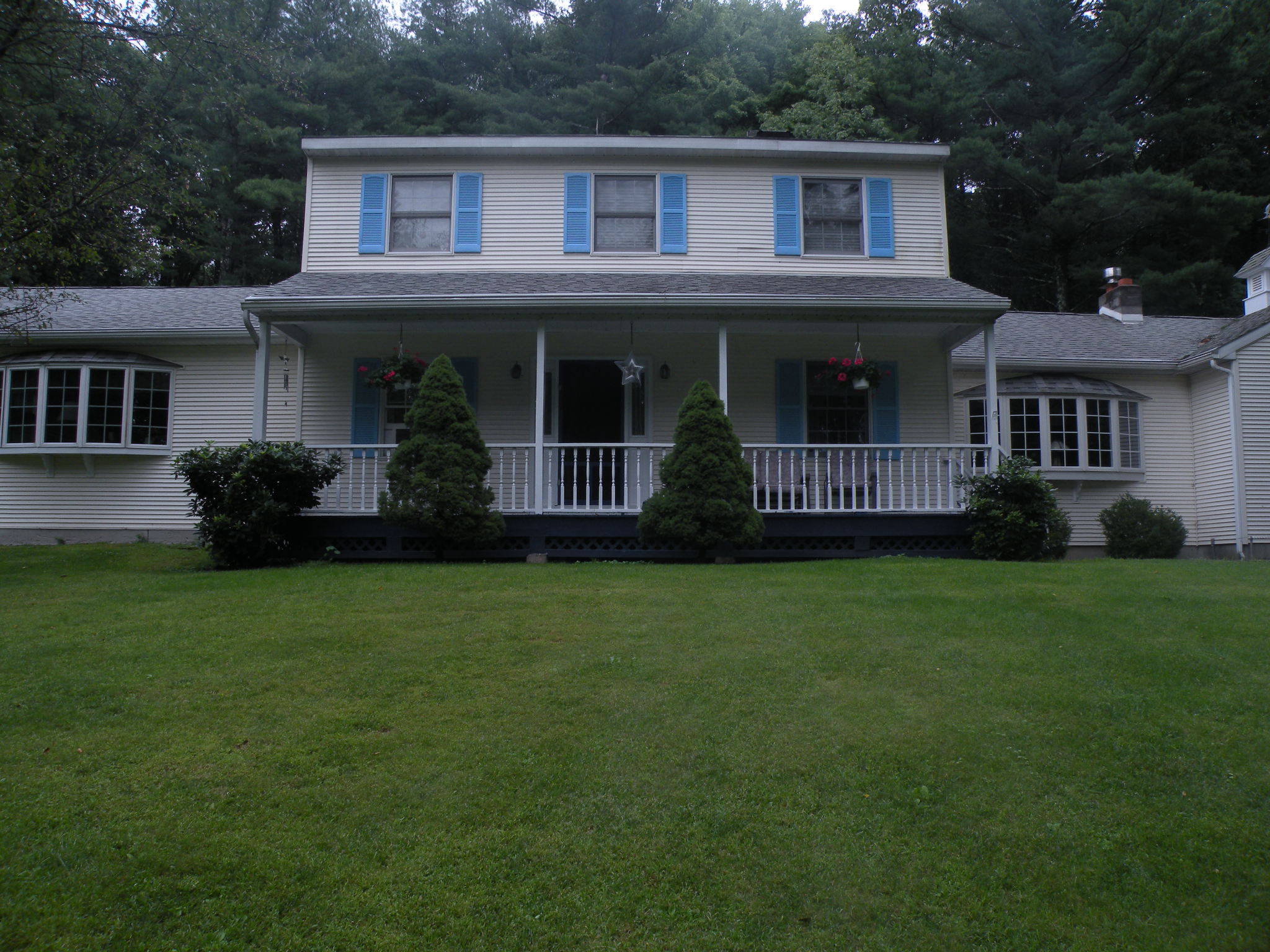 Kinderhook Colonial 2700SF 2Acres Private 12106