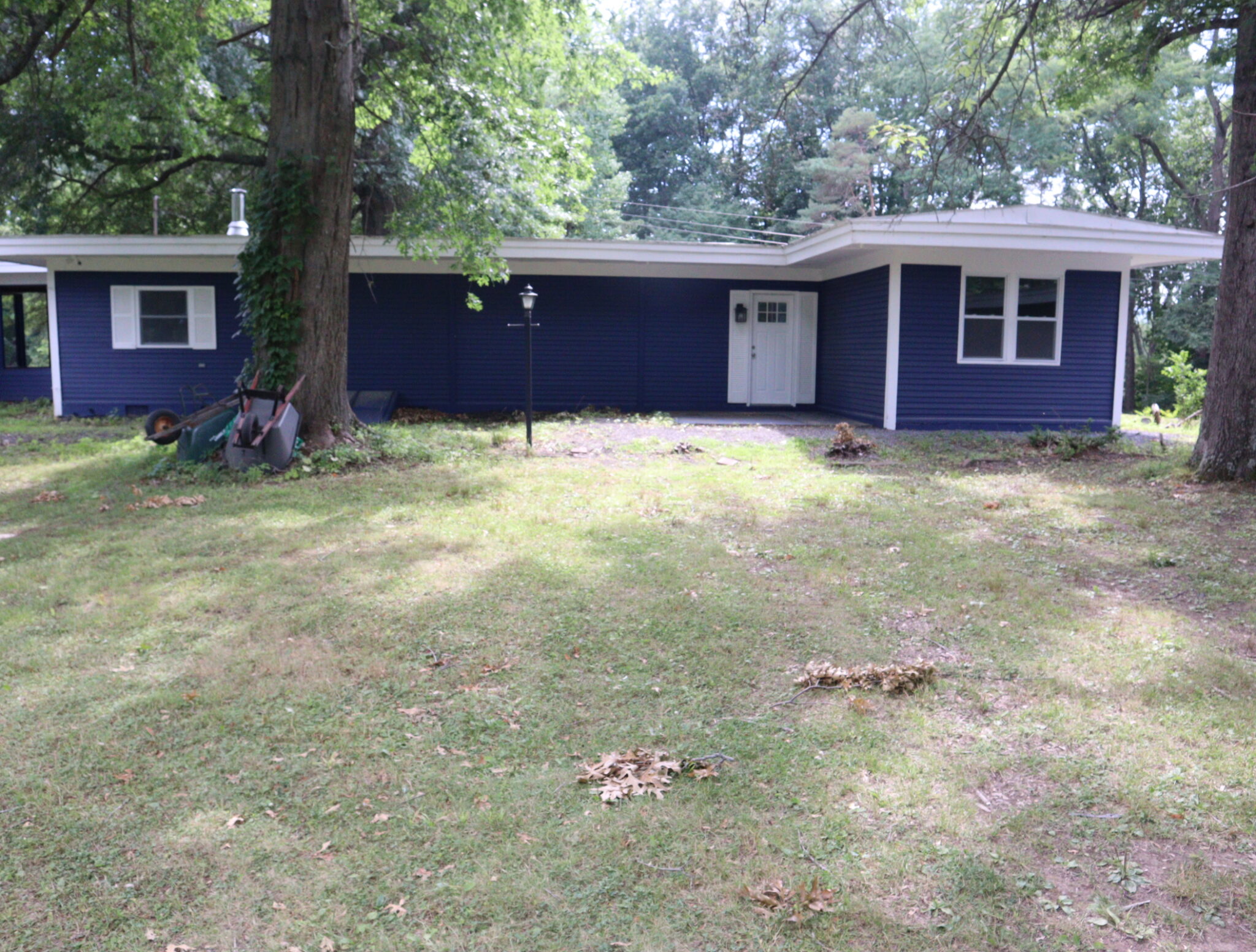 GREENVILLE CONTEMPORARY RANCH ON 3 ACRES Barns & Farms Realty, LLC